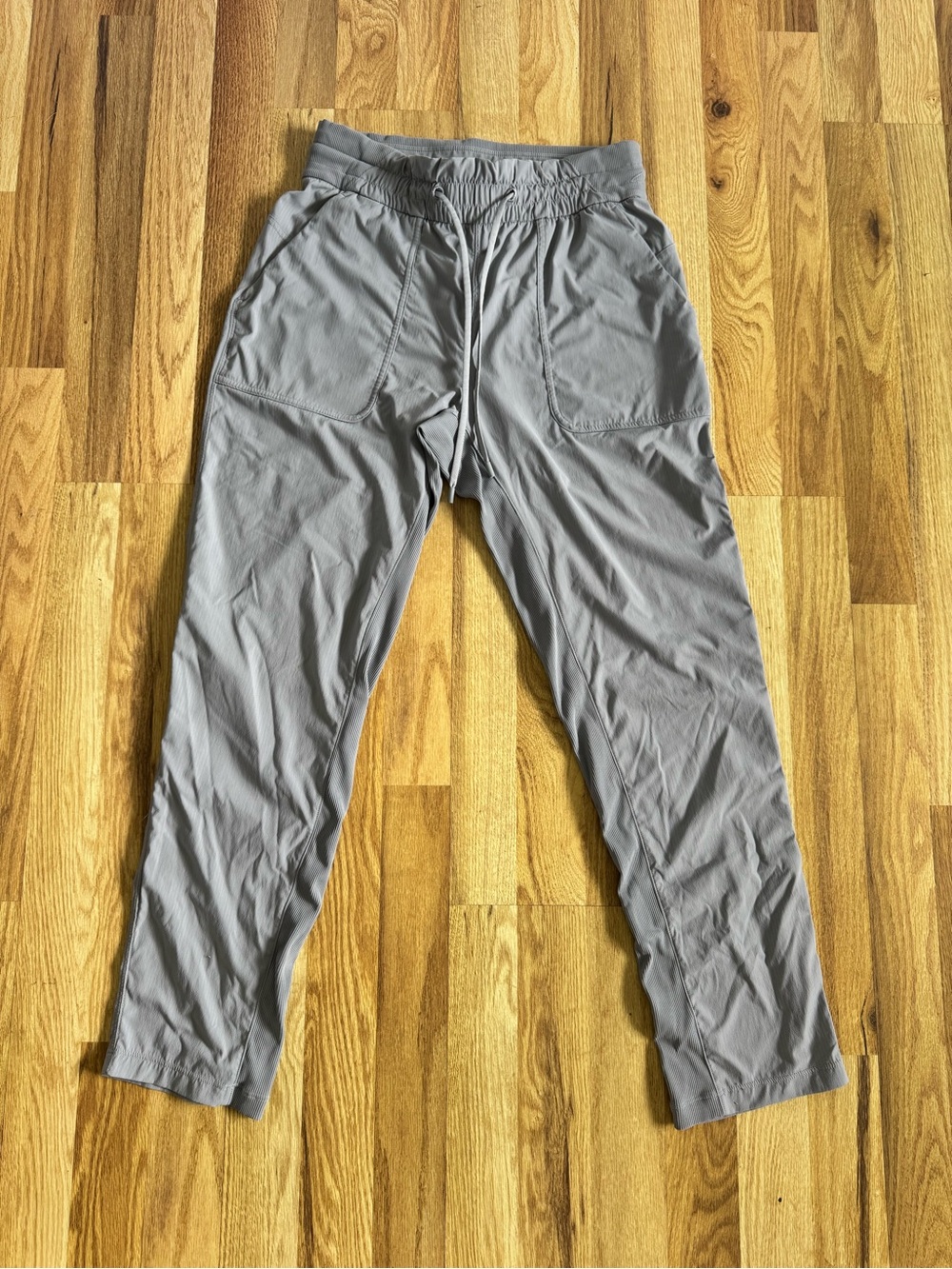 Lululemon Women’s Light Gray Blue Jogger Pants